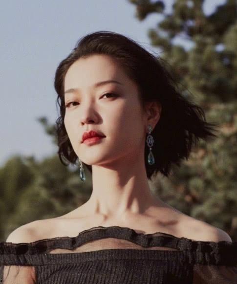 中国演员超模,跨界风采，时尚界的璀璨明珠